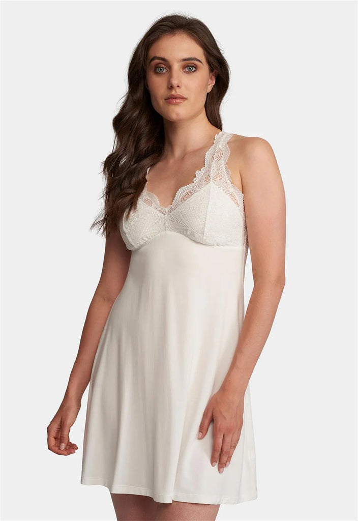BELLE Chemise in Chantilly