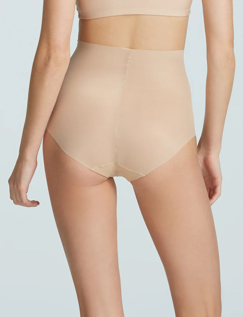 FEATHERLIGHT Control Brief in Beige