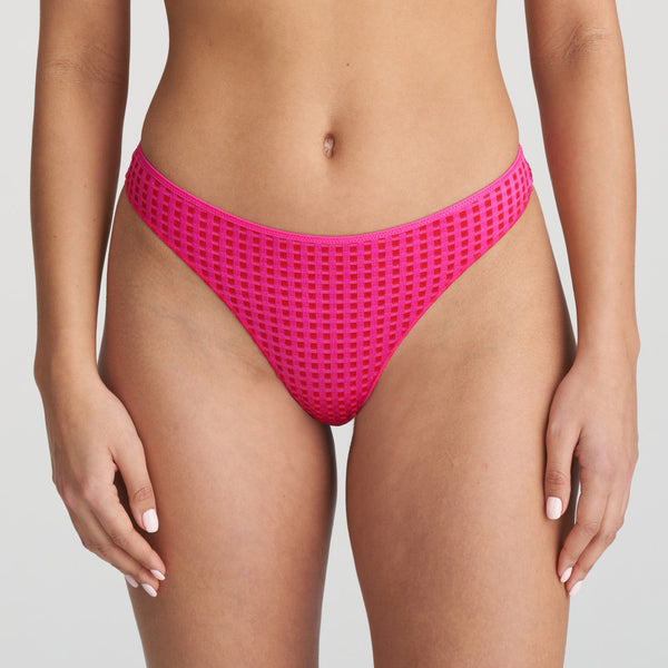 AVERO Thong in Electric Pink