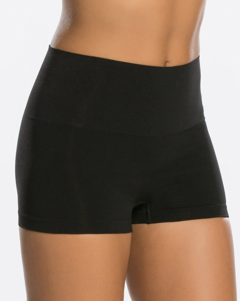 EVERYDAY Shaping Boyshorts in Black