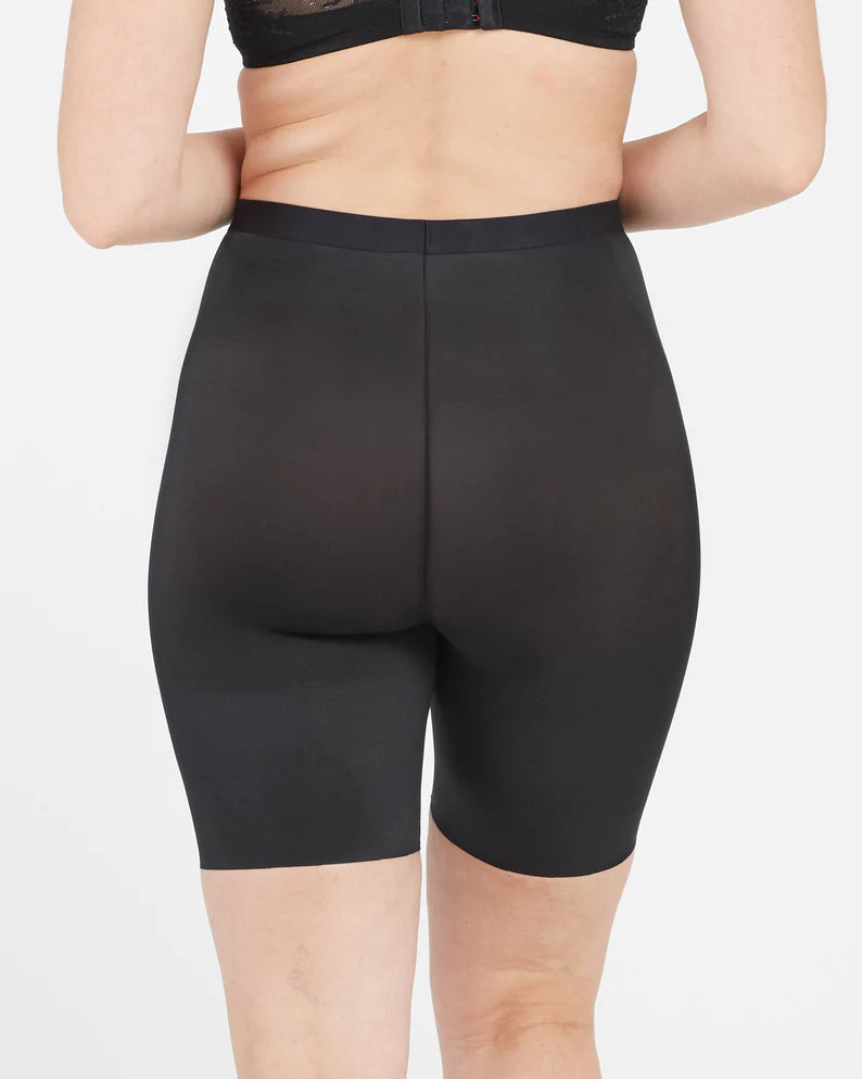 THINSTINCTS 2.0 Mid-Thigh Shorts in Very Black