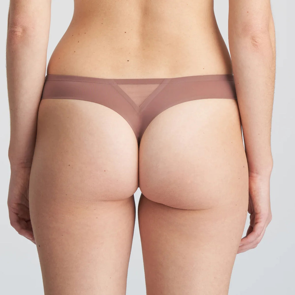 LOUIE Thong in Satin Taupe