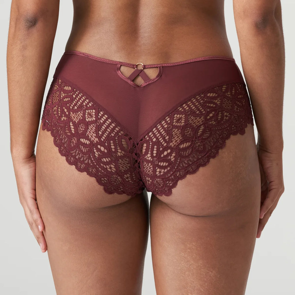 FIRST NIGHT Twist Hotpants in Merlot