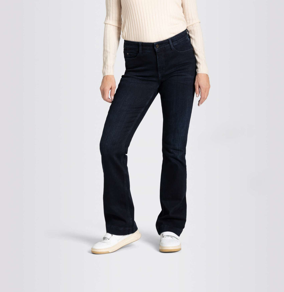DREAM Boot Authentic Jeans in Blue/Black