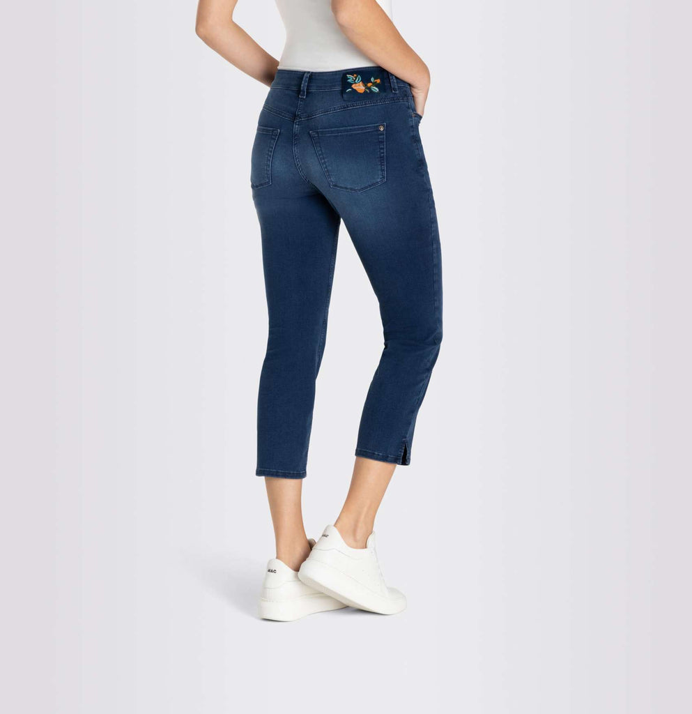 DREAM SUMMER Slim Crop Jeans in Ocean Blue Washed