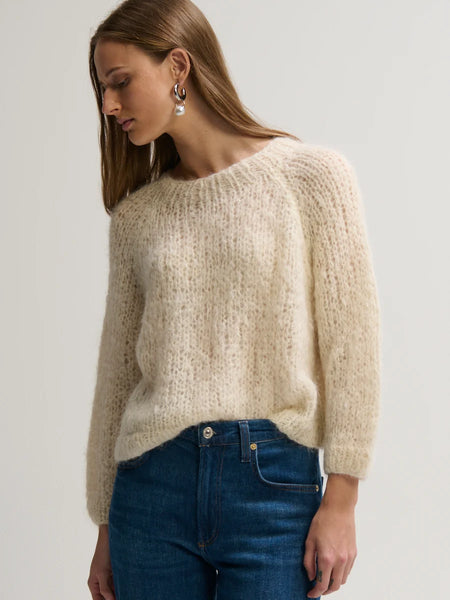 FRIEDA Alpaca Handknit Crew in Snow