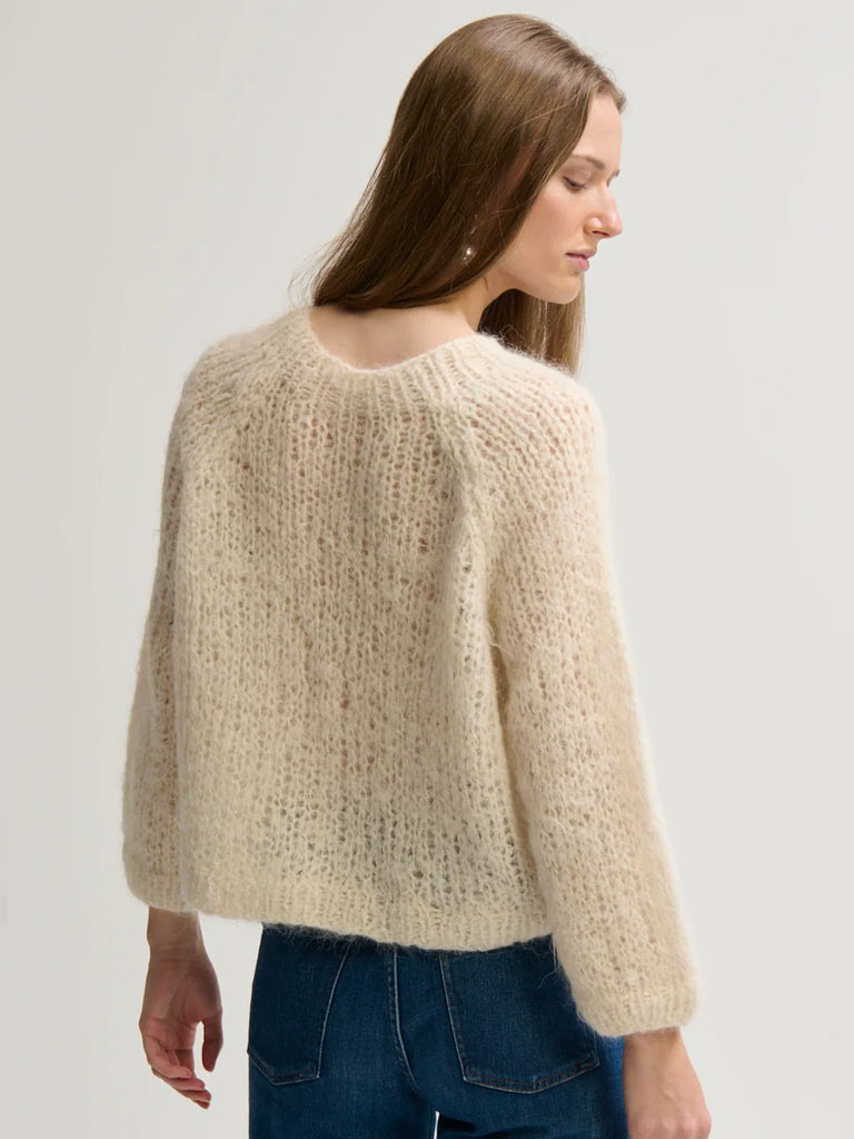 FRIEDA Alpaca Handknit Crew in Snow