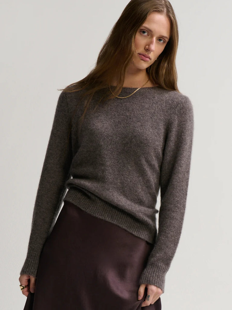 MARIA Cashmere Crew Sweater in Musk