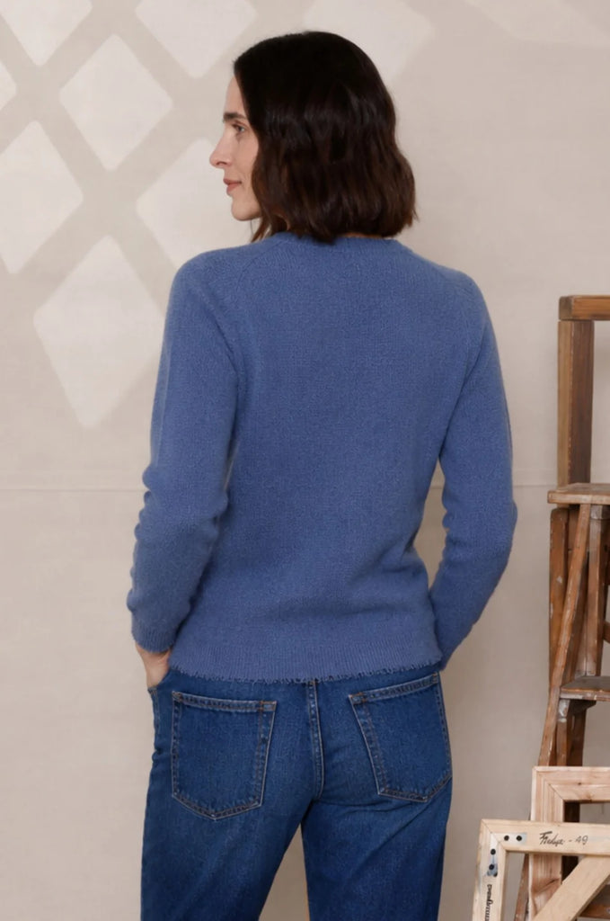 Cashmere/Cotton Frayed Edge V-Neck in Harbour Blue