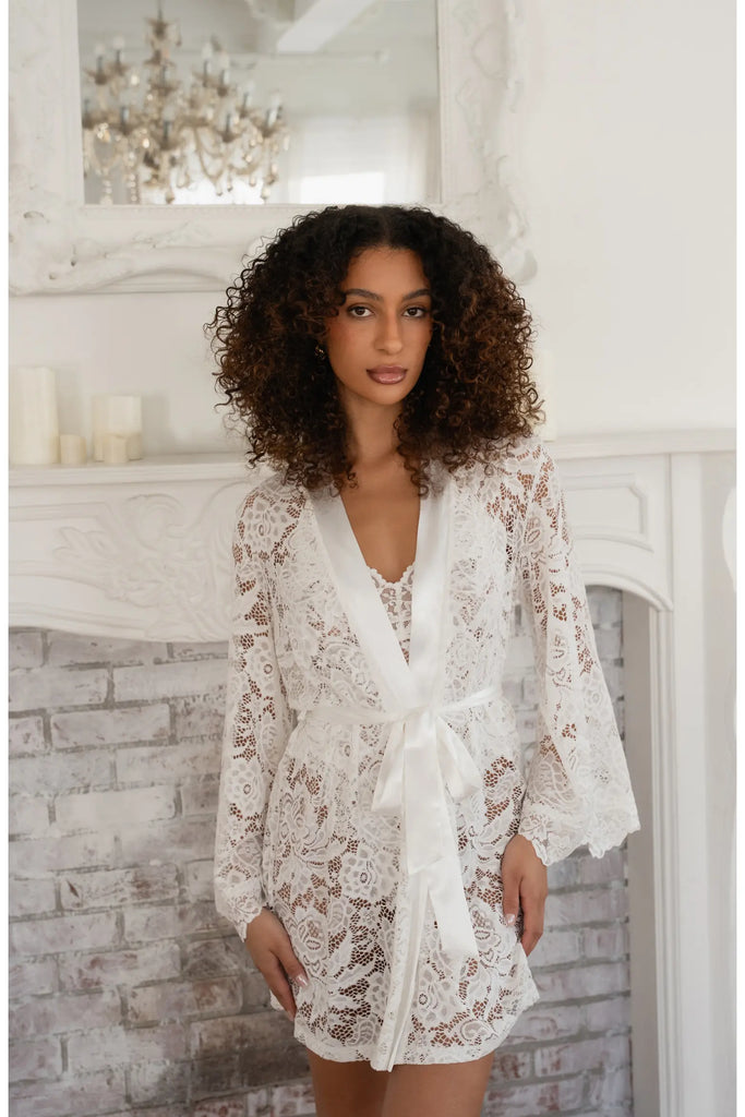BRYNLEIGH Lace Robe in Ivory