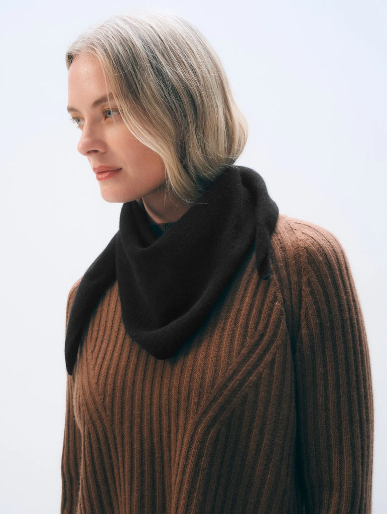 Cashmere Neckerchief in Black