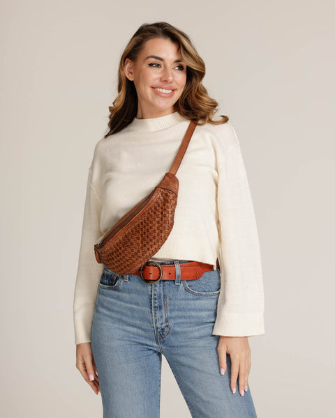 HANNA Woven Belt Bag in Brown