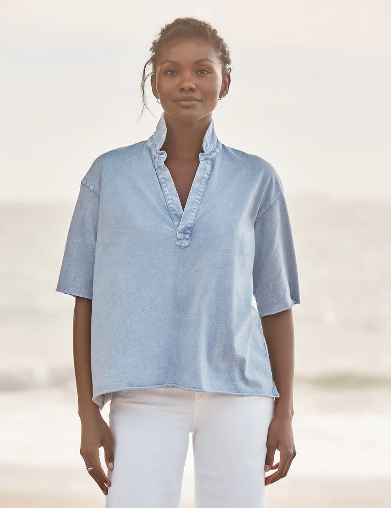 PATTY Half Sleeve Henley in Pool Water Blue