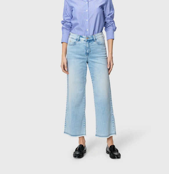 DREAM WIDE Cropped Jeans in Light Azure Blue