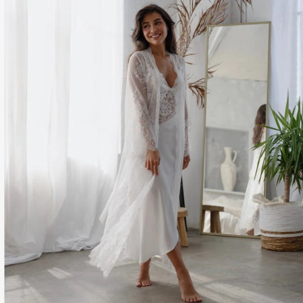 MARRY ME Long Lace Robe in Ivory