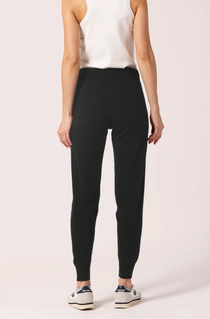 Cashmere Joggers in Black