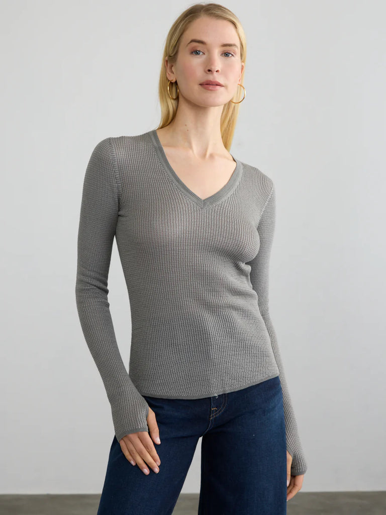 SHIRTTAIL Thermal V-Neck in Gunmetal/Grey