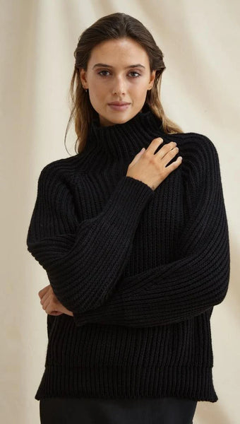 SELMA Turtleneck Sweater in Black