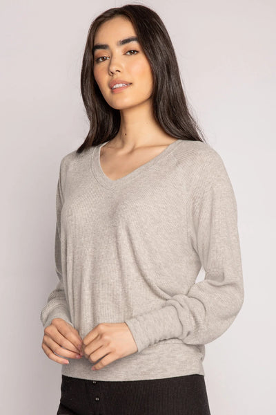 Textured Essentials Long Sleeve Vee in Heather Grey