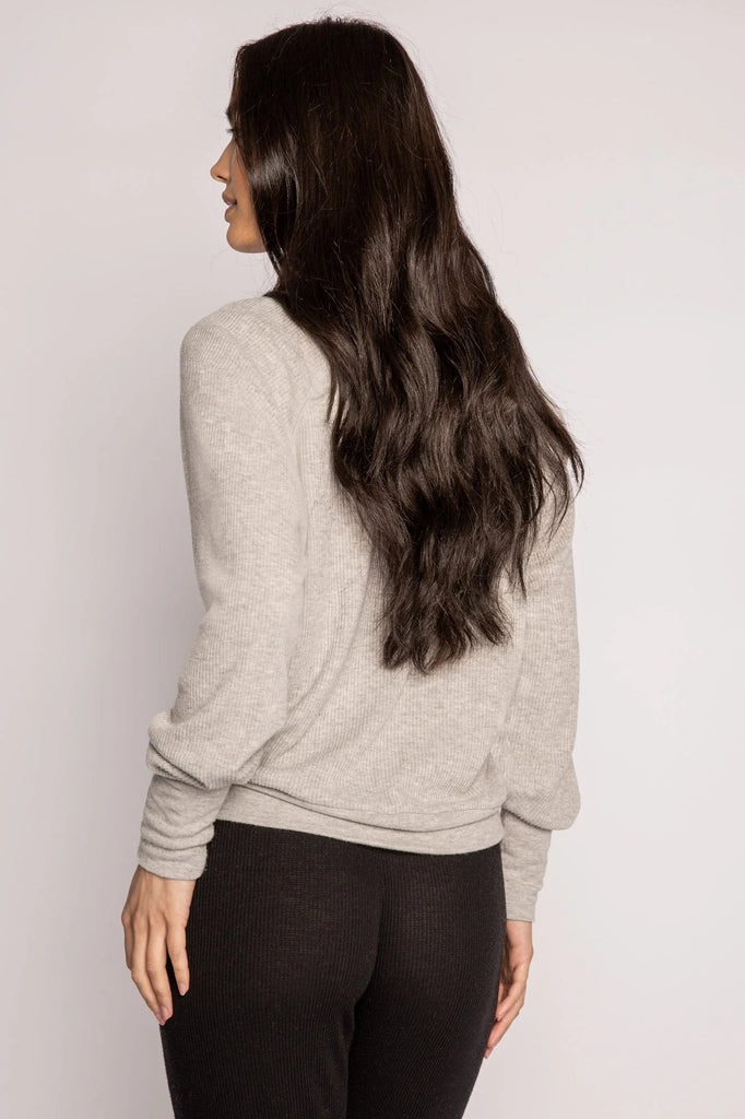 Textured Essentials Long Sleeve Vee in Heather Grey
