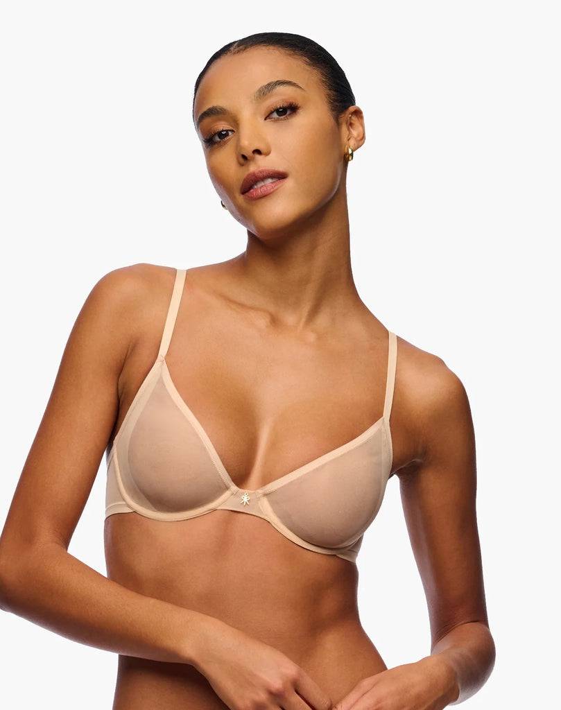 SOIRE Iconic Plunge Unlined Bra in Sabbia