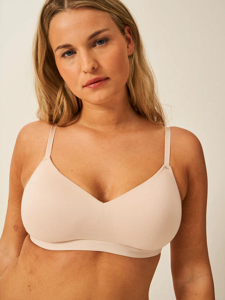 Smooth Sculpt Padded Bralette in Sand