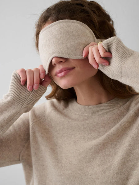 Cashmere Eye Mask in Sand Wisp Heather