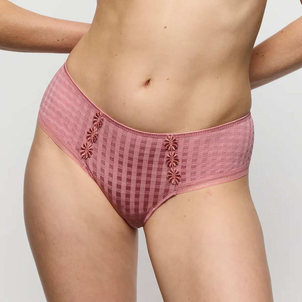AVERO Hotpants in Ballet Pink