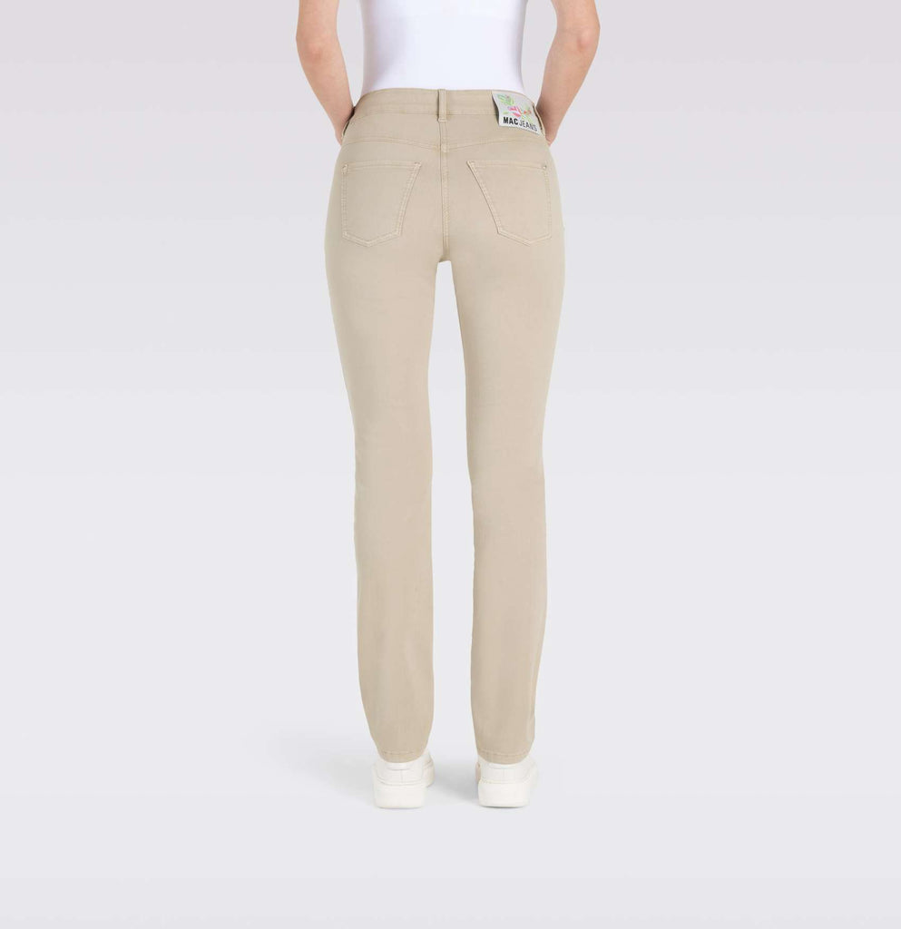 DREAM Wonder Light Straight Jeans in Smoothly Beige