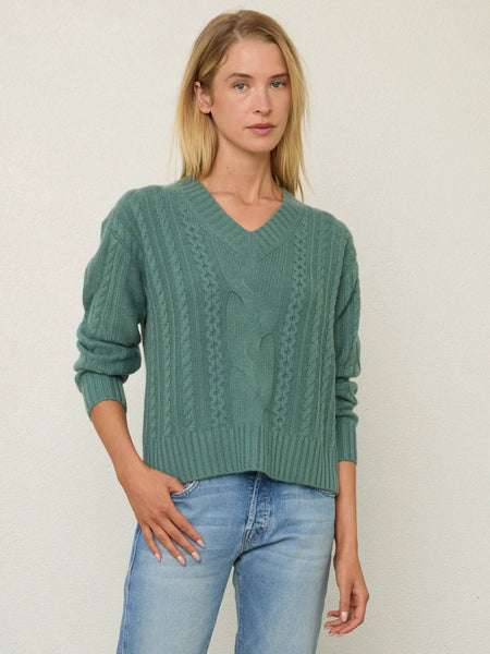 BIANCA Cashmere Cable Vee in Parsley