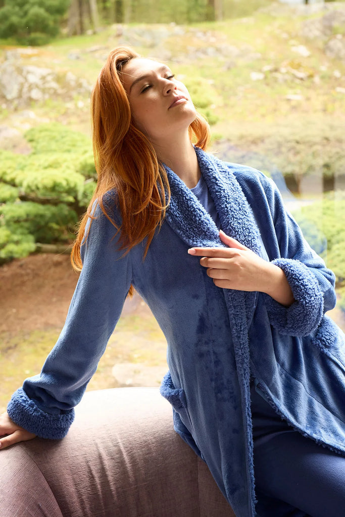 Plush Sherpa Long Robe in Blue Frost
