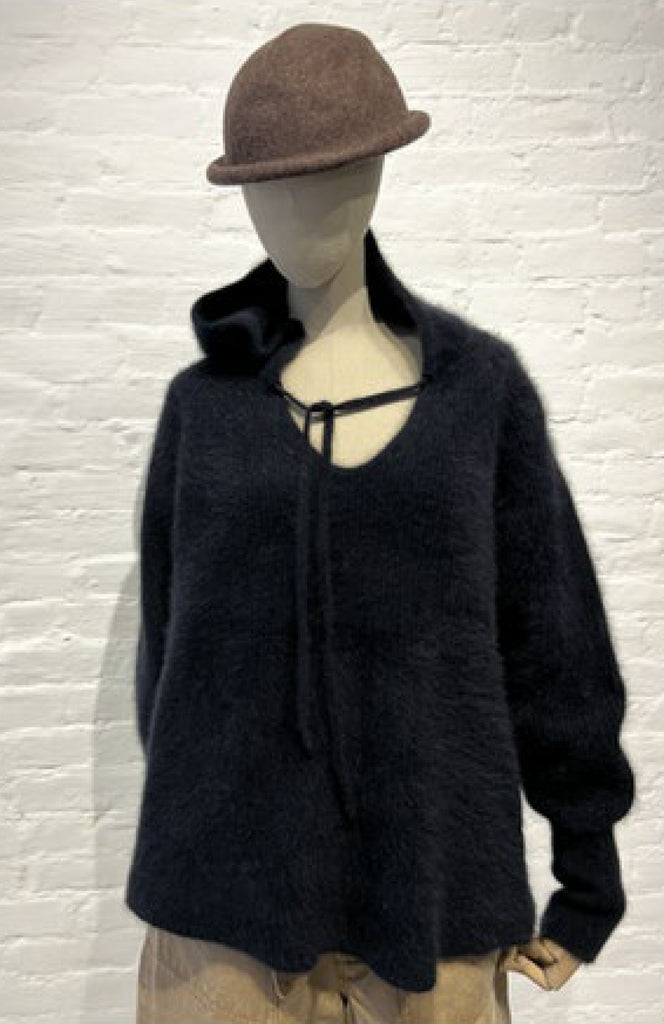 Wool Hoodie Sweater in British Navy