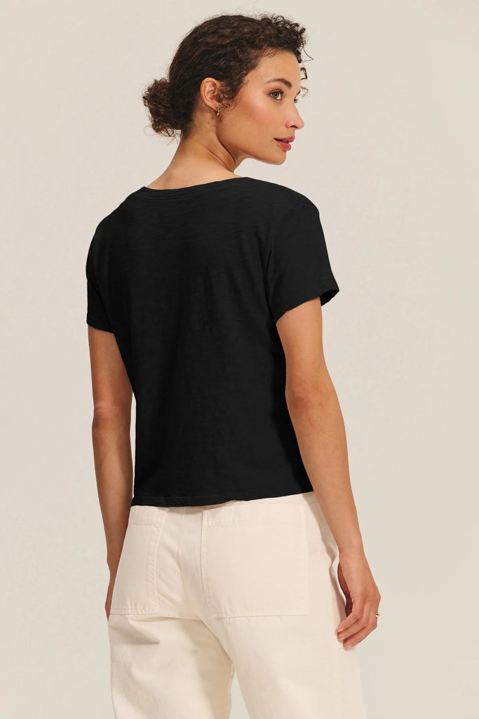 ELISHA Short Sleeve V-Neck Tee in Black