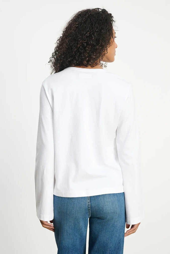 VEE Long Sleeve Scoop Tee in White