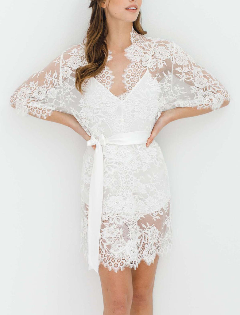 SWAN Queen Lace Kimono Robe in Ivory