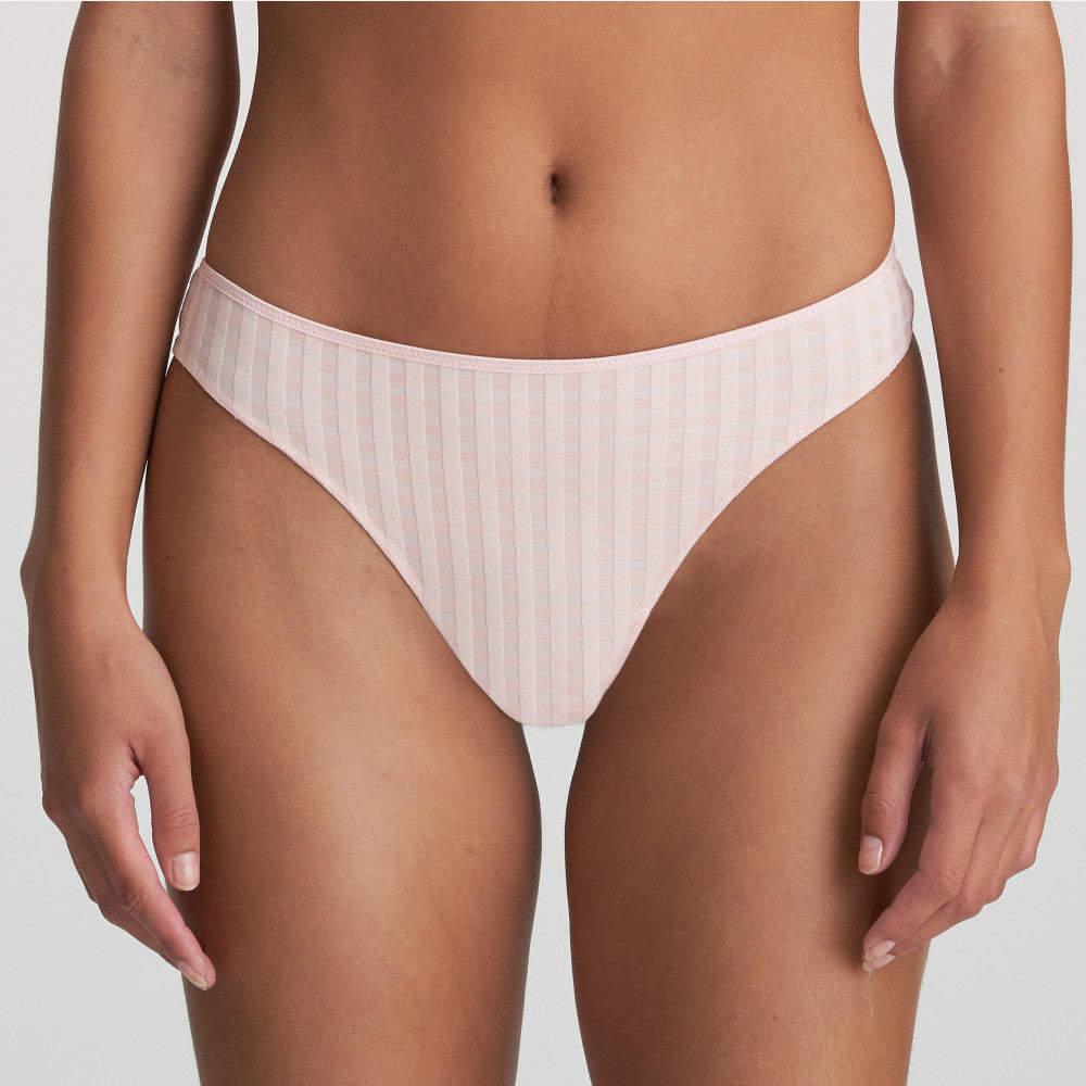 AVERO Thong in Pearly Pink