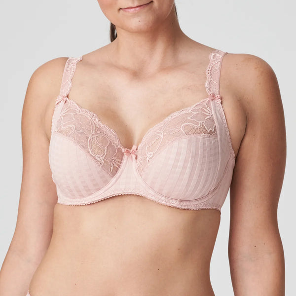 PrimaDonna Lingerie - Airy in summer and very thin under clothing.  PrimaDonna Twist Palermo has a feminine look with very good support for  your full breasts. This summer in a fashionable bright