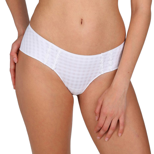 AVERO Hotpants in White