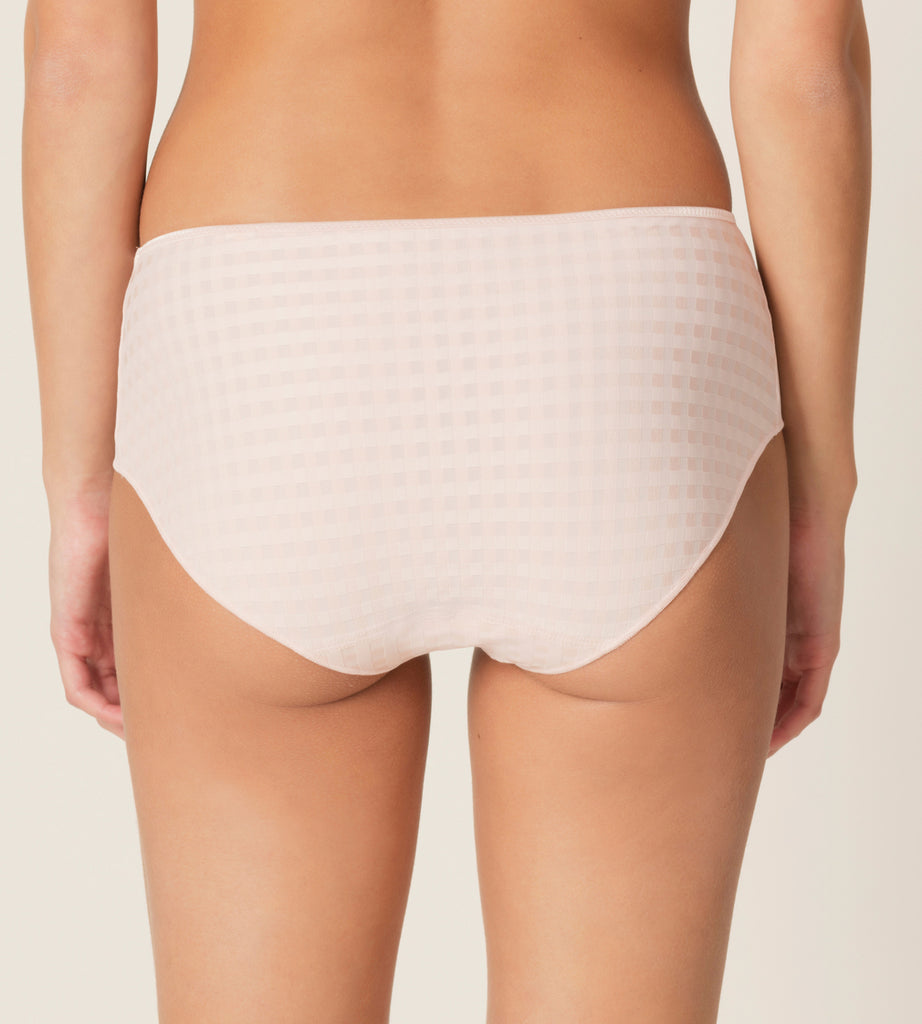 AVERO Shorts in Pearly Pink