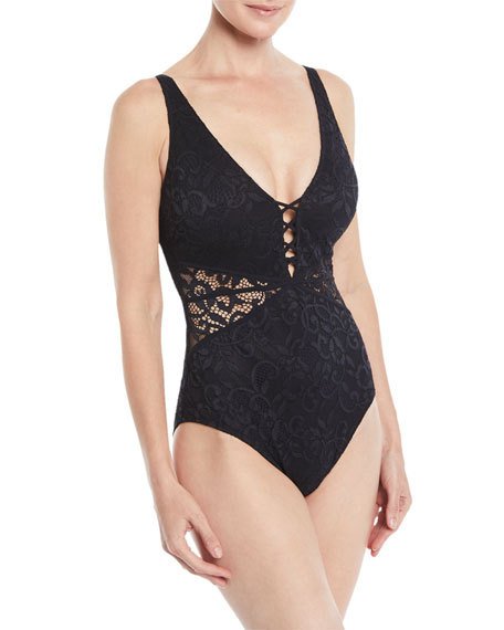 SHALIMAR D-Cup Lace Cut-Out in Black