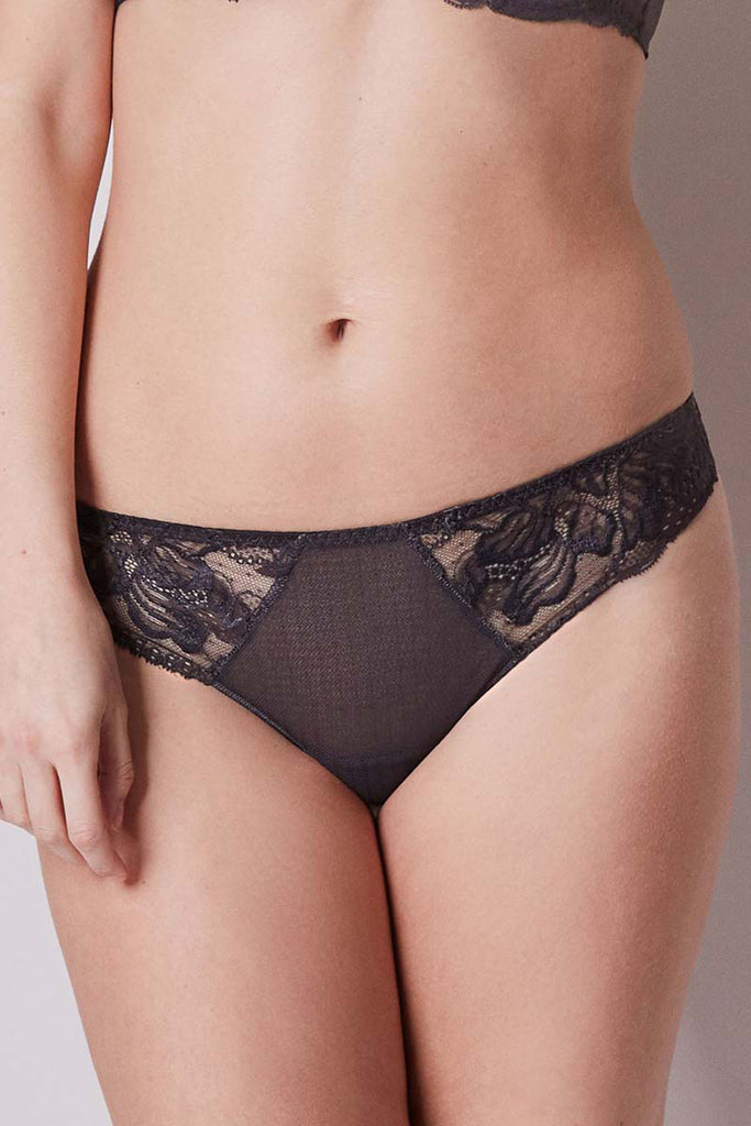 PROMESSE Lace Tanga in Anthracite